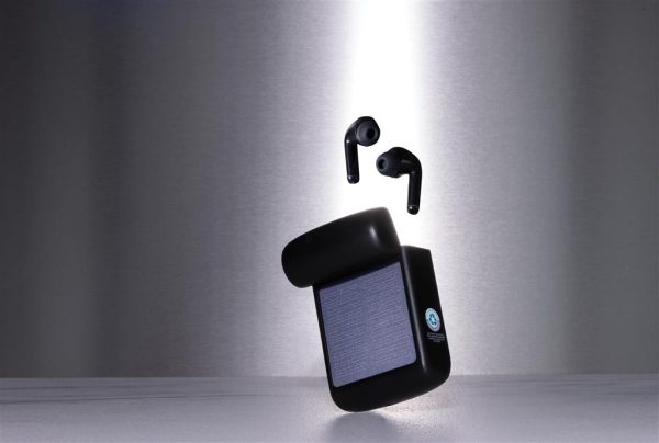 Recycled Plastic Solar Earbuds - Earphones & Headphones